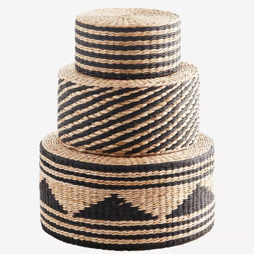 Seagrass pouffes 48x24