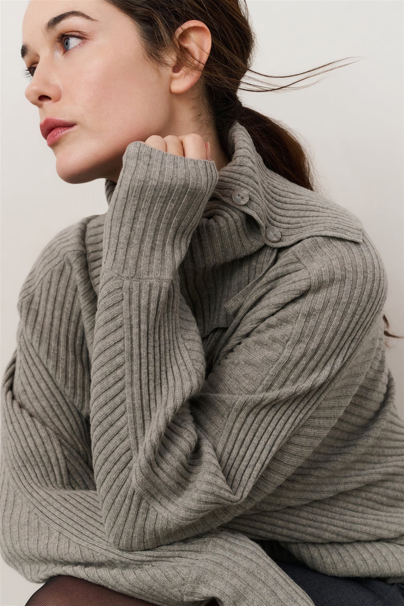 Batwing sweater with collar