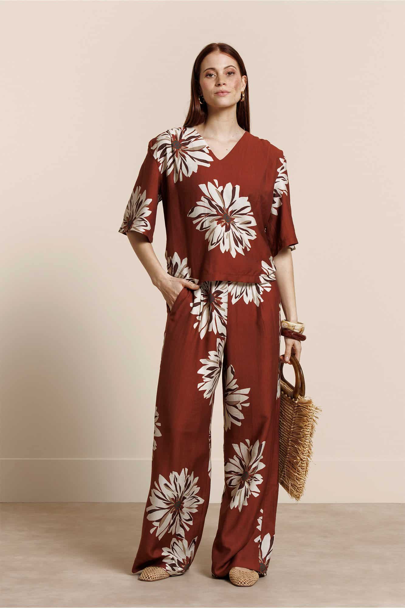 Maddi jane flower top
