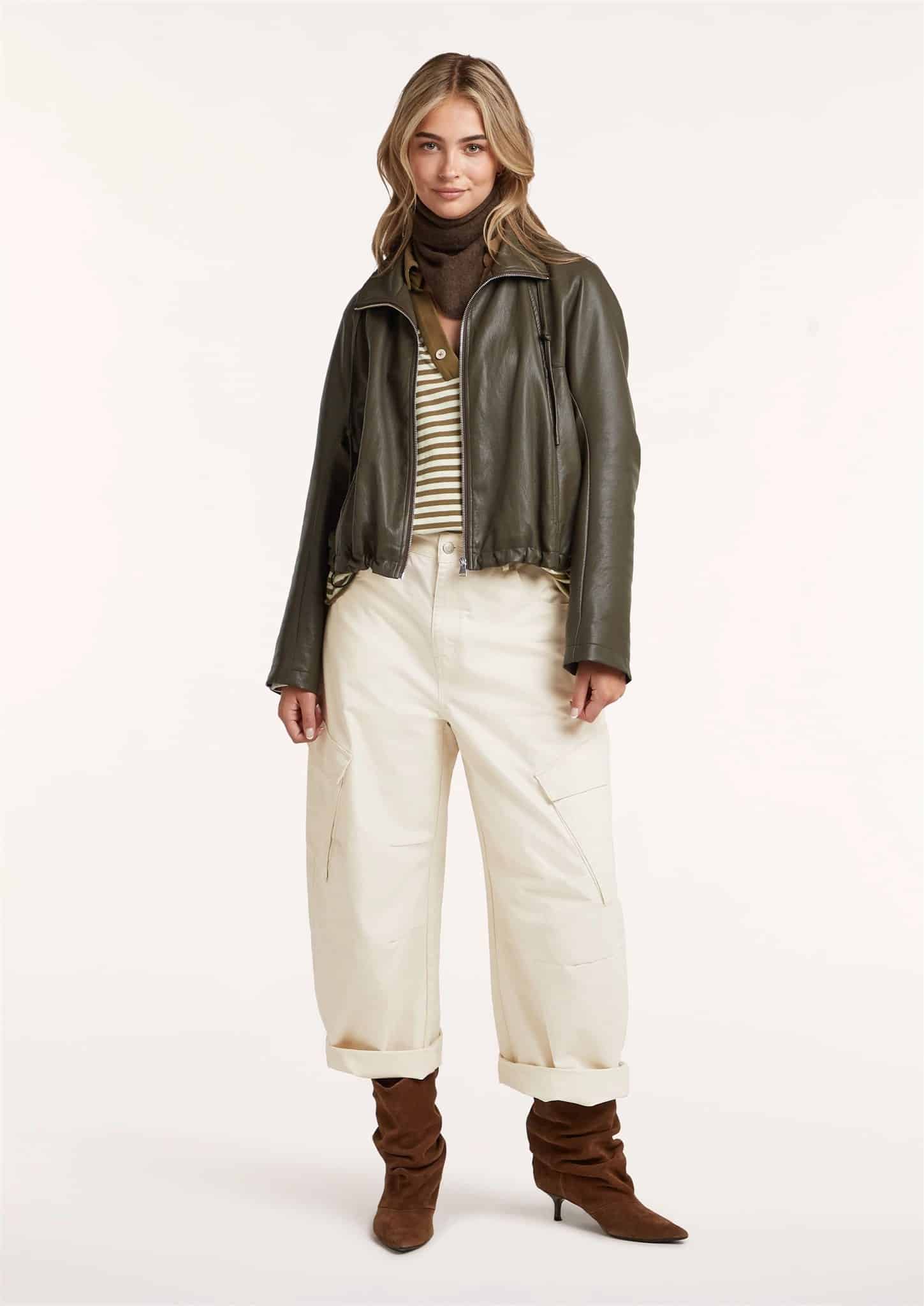 Demi jacket